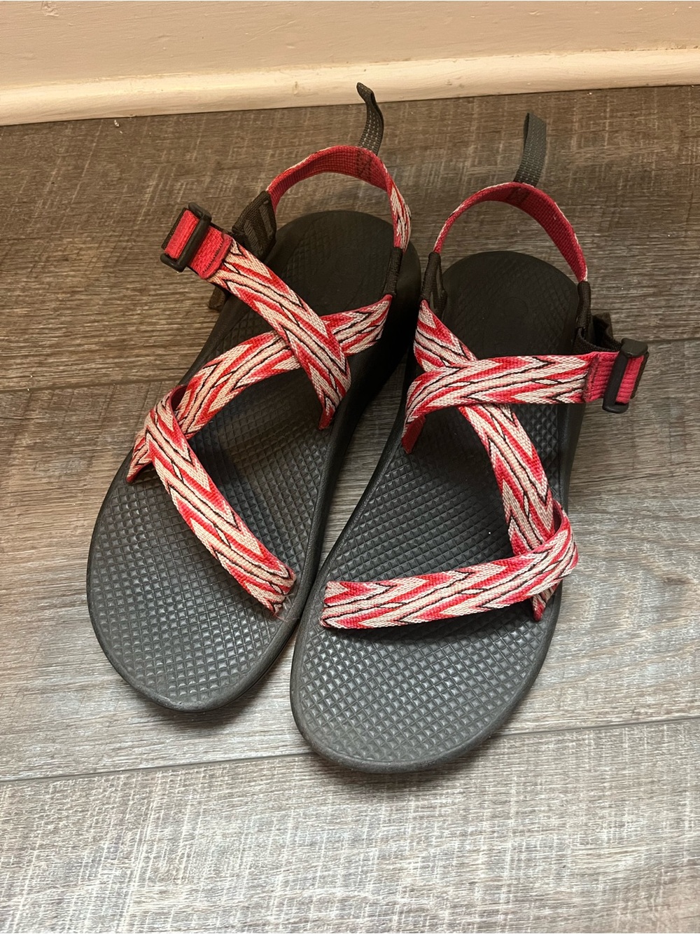 Girls 6 / Women’s 8 Chacos